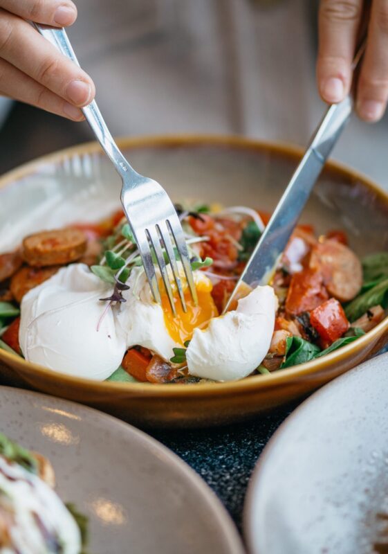 Find out how you can stop binging and overeating